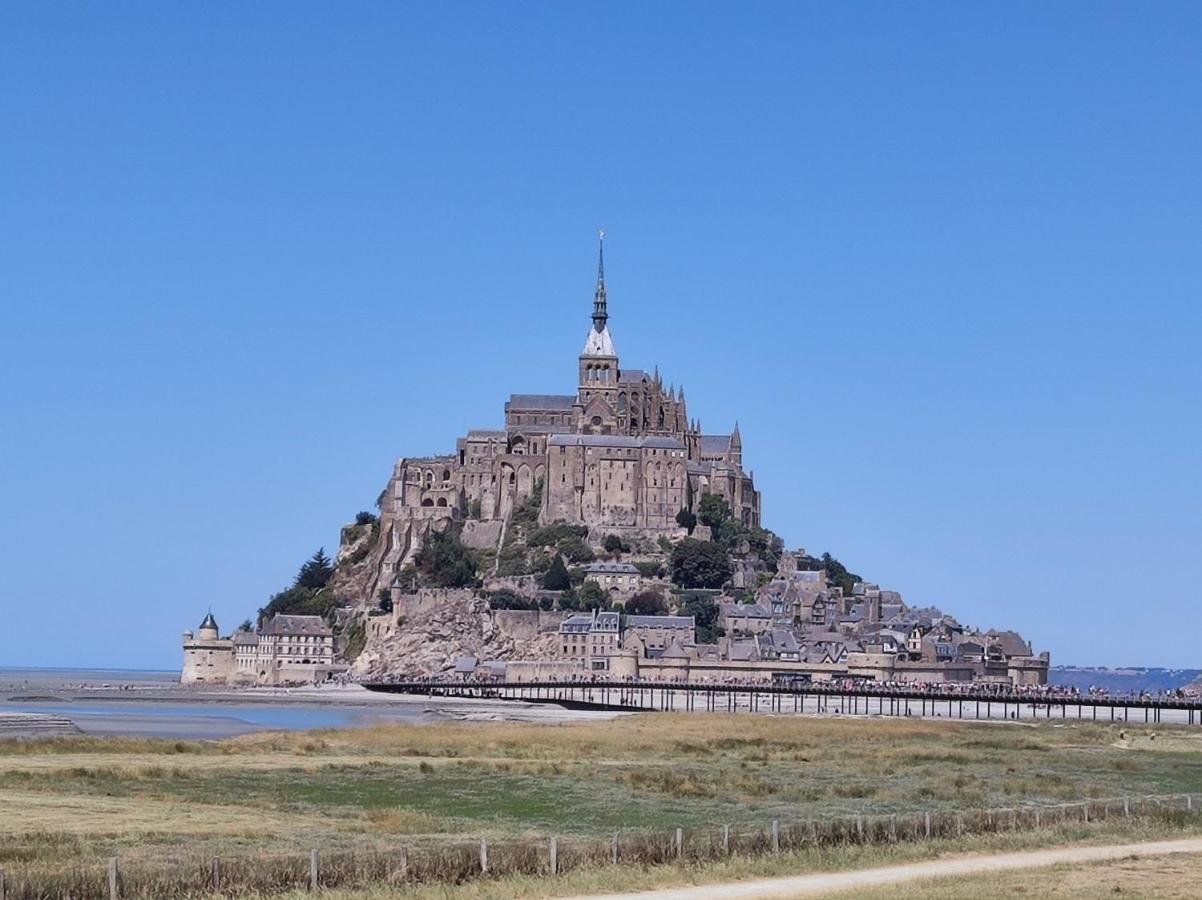 Le Viking Entre Mer Et Terre Vaux-sur-Aure Exterior photo